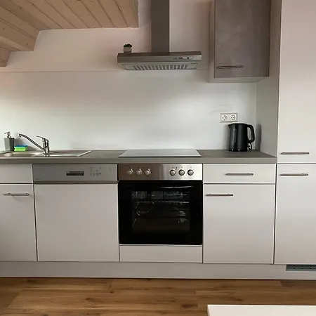 Moderne Monteur- Und Am Plettenberg Dotternhausen