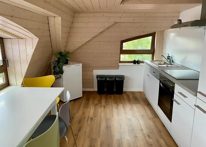 Moderne Monteur- Und Am Plettenberg